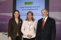 03/06/2014 - Foto del acto de presentación del estudio "Percepción social de la violencia de género 2013". De izquierda a derecha, la delegada del Gobierno para la violencia de género, Blanca Hernández; la secretaria de Estado de Servicios Sociales e Igualdad, Susana Camarero; y el catedrático coordinador del estudio, Gerardo Meil